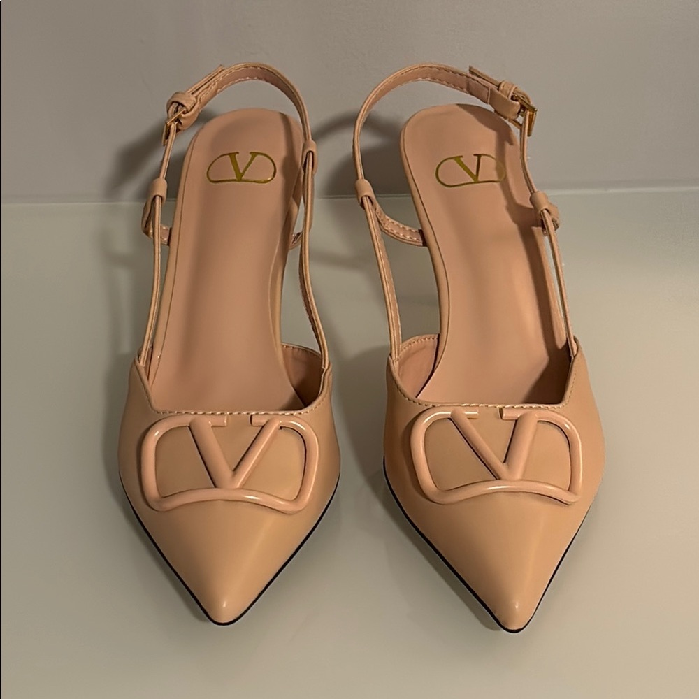 Valentino Women's Nude (Tan/Pink) Slingback Shoes Size 41 Euro